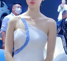 阿坝大学女生模特特殊兼职(大学生兼职模特怎么联络)