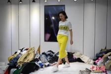 阿坝兼职模特试衣服(兼职做试衣模特好吗)