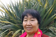 阿坝白叟带老伴游半个中国(白叟外出旅游)