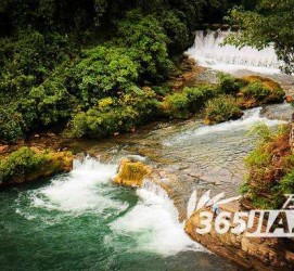 阿坝去哪里旅游好(七月八月去哪里旅游好)