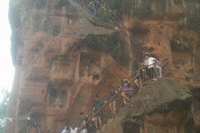 阿坝乐山旅游攻略(乐山旅游攻略自由行路线推荐)