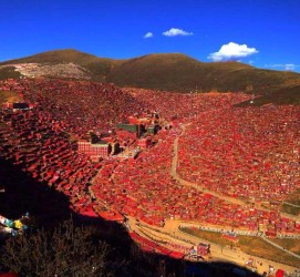 阿坝色达旅游攻略(成都到色达旅游攻略)