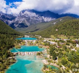 阿坝旅游推荐(旅游推介词)