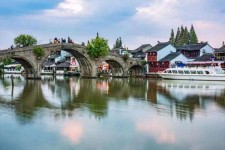阿坝上海旅游攻略(上海旅游攻略手抄报)