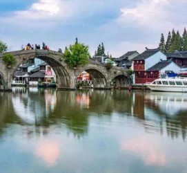 阿坝上海旅游攻略(上海旅游攻略手抄报)