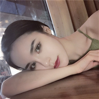 阿坝伴游女生王梓萱资料