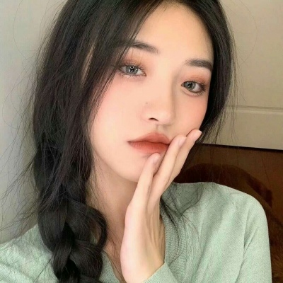 阿坝伴游女生林知月的资料