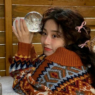 阿坝伴游女生郑晓涵的资料