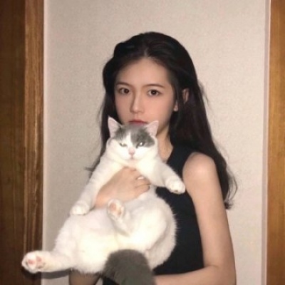 阿坝伴游女生杨芃寒的资料