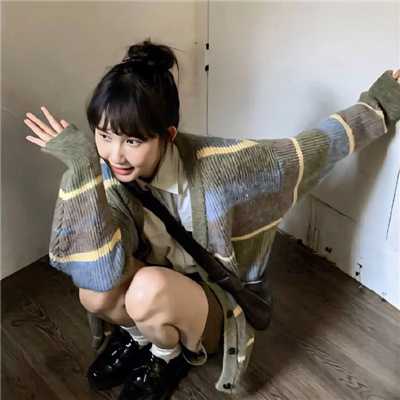 阿坝伴游女生方镜月的资料