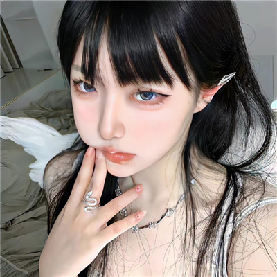 阿坝伴游女生张梦琪的资料