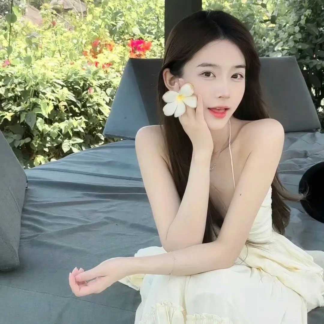 阿坝伴游女生Claire的资料
