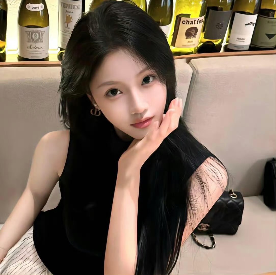 阿坝伴游女生阚梦蕊的资料