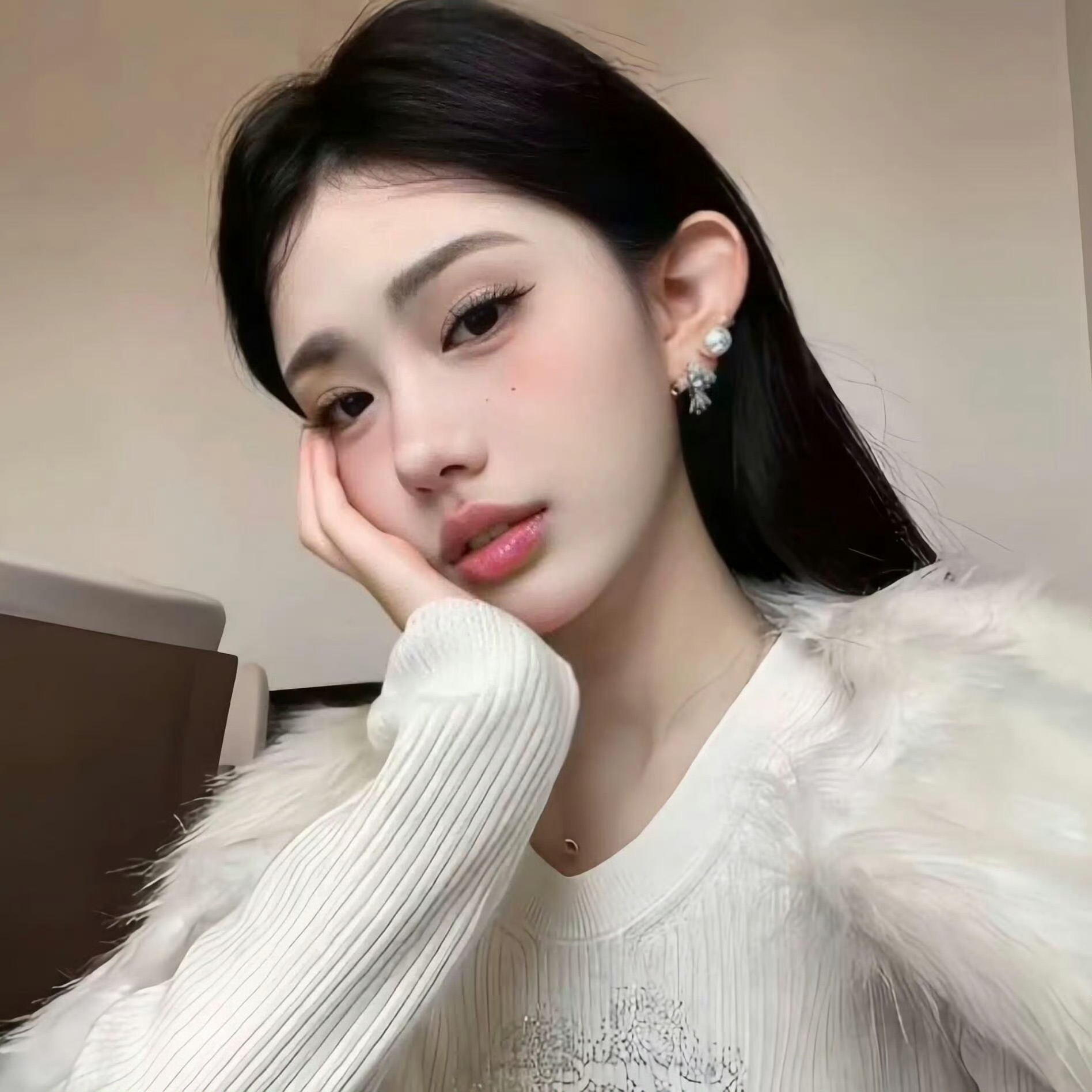 阿坝伴游女生沈梦蝶的资料