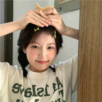 阿坝伴游女生蒯慧雅